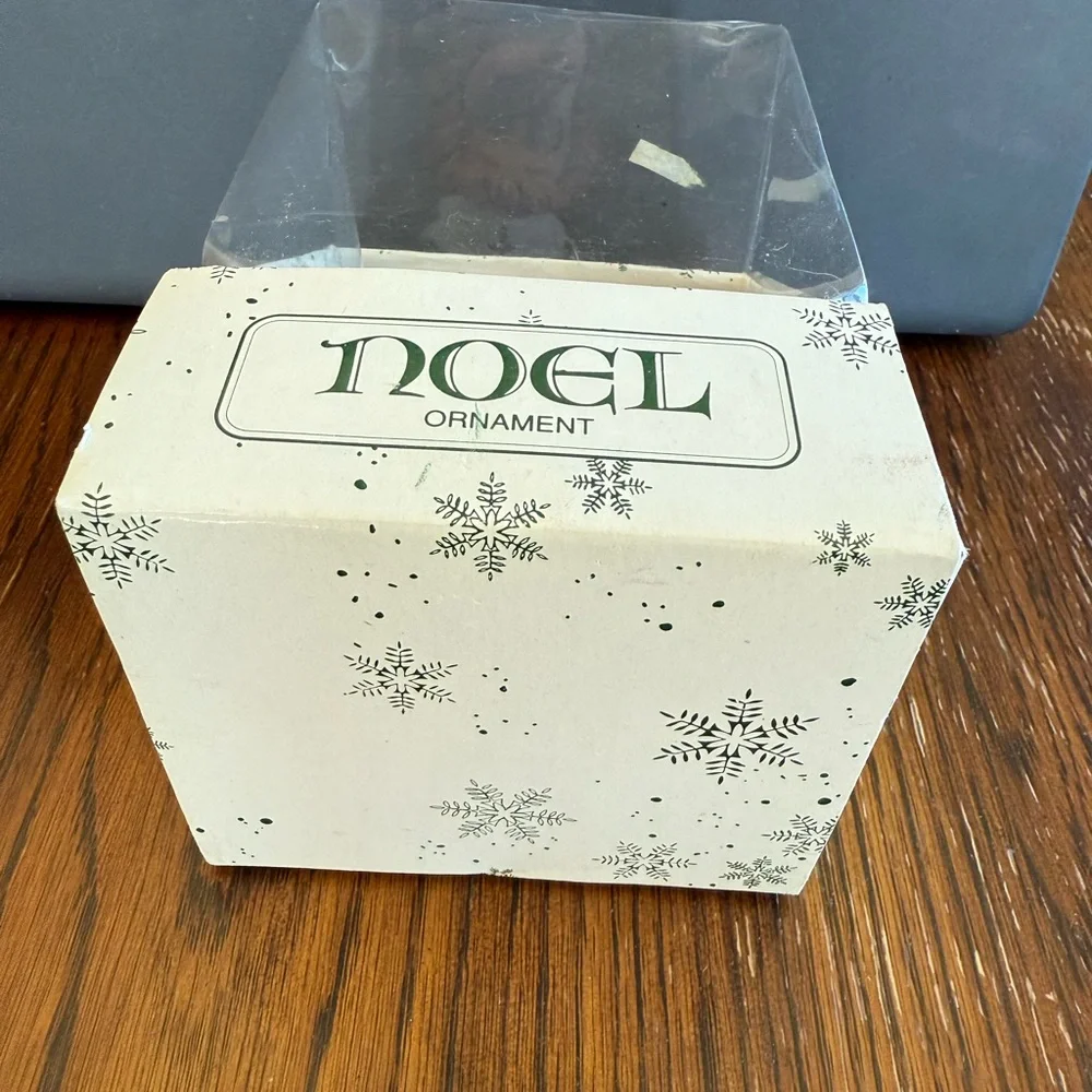 DEPARTMENT 56 Noel Nurse Christmas Ornament Glasses RX - Picture 8 of 9